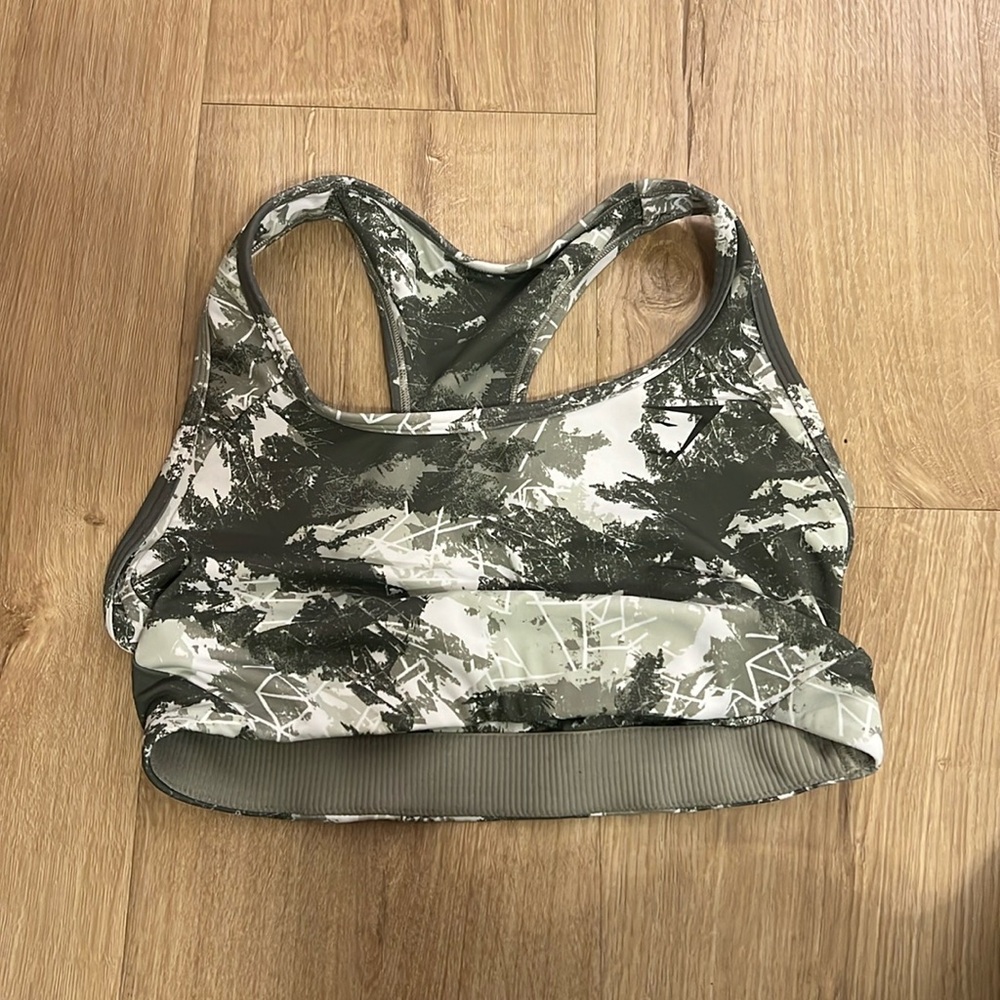 Gymshark Essential Racerback Sports Bra